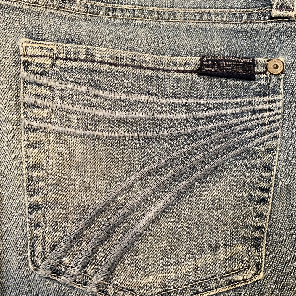 7 For All Mankind DOJO FLARE size 27 light wash